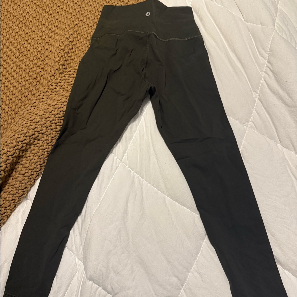 Lululemon size 6 leggings like new